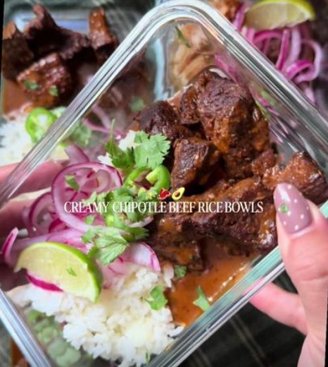 Chipotle Beef Rice Bowls